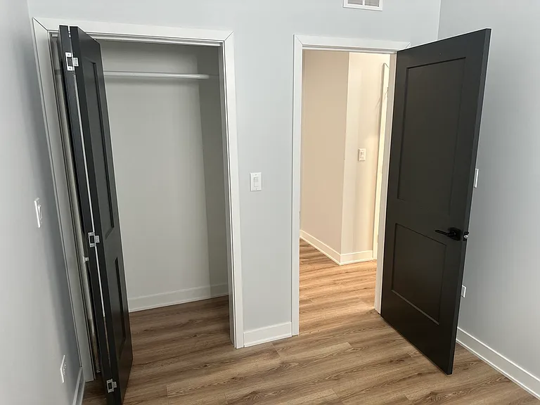 6552 S Champlain Ave #2 — Photo 6