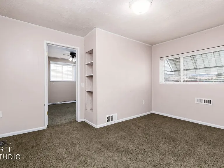 62 W 115 N #201 — Photo 13