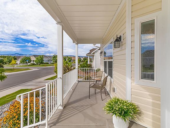 3rd image of 1233 Periwinkle Ct