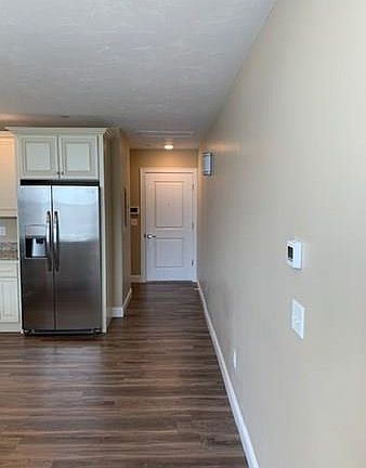 3rd image of 591 Washington St Unit 8
