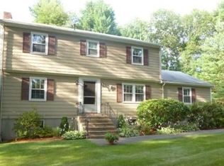 20 Reeves Rd, Bedford, MA 01730