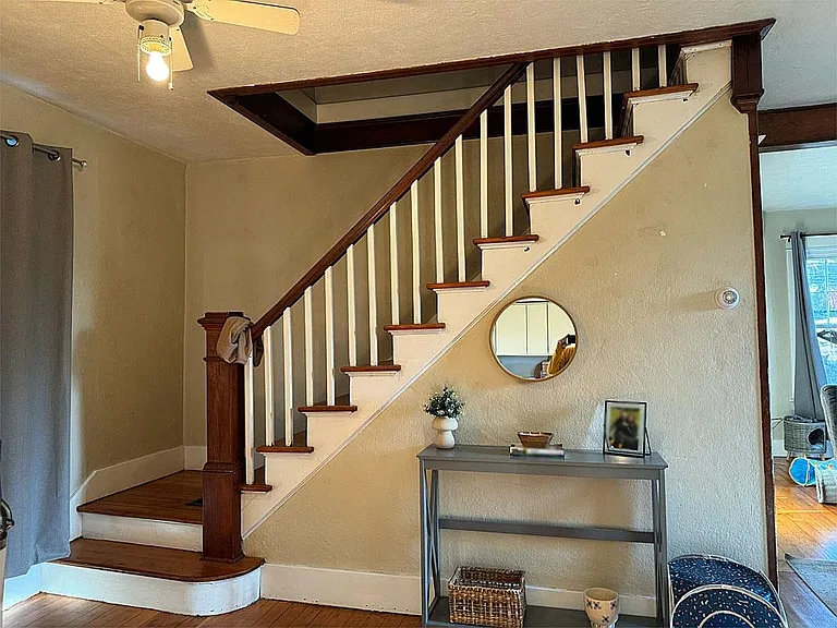 1626 Drake Rd — Photo 5