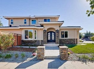 10220 Calvert Dr, Cupertino, CA 95014