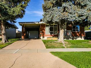 1812 E Lakemount Blvd S, Lethbridge, AB T1K 3R6