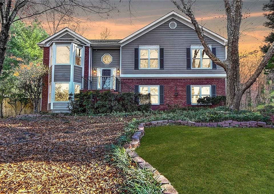 1st image of 1645 Huntington Hill Trce