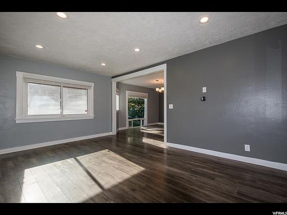 4th image of 1449 E Bryan Ave