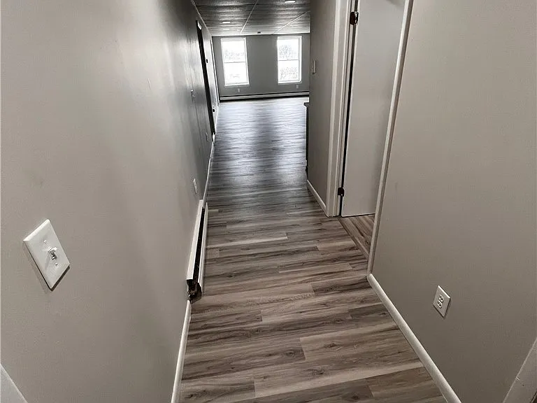 83 E Main St #2B — Photo 3