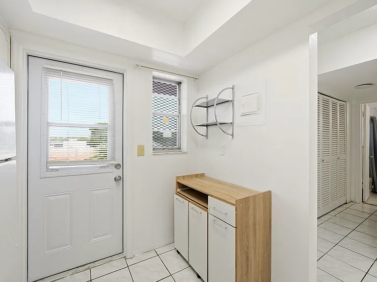 1333 E Hallandale Beach Blvd #335 — Photo 6