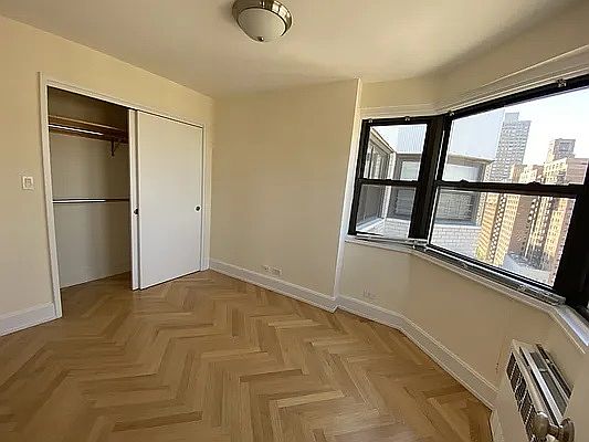 3rd image of 420 E 79th St APT 17B