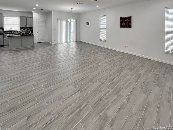 3rd image of 8910 La Herradura