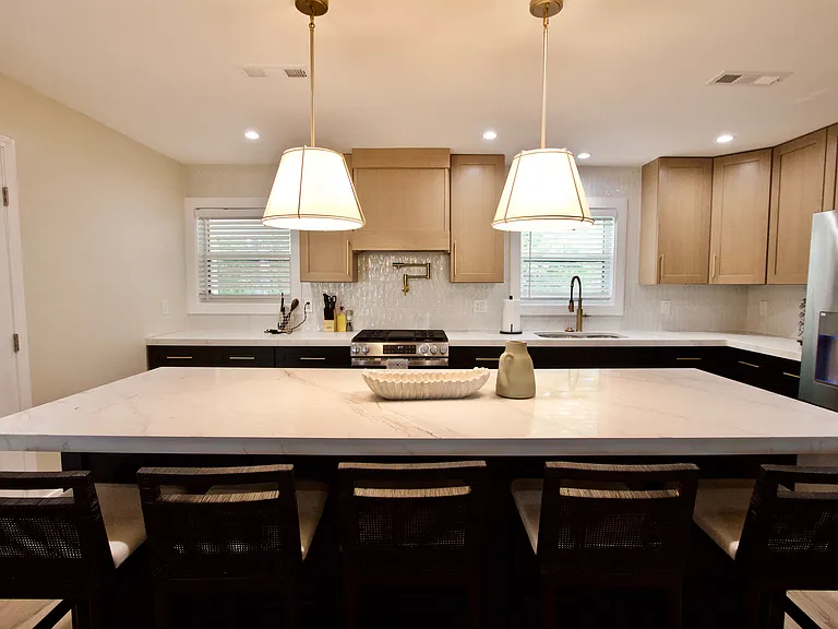 4251 Lower Roswell Rd — Photo 8