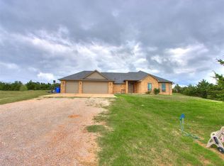 5702 Cedar Tree Cir, Guthrie, OK 73044