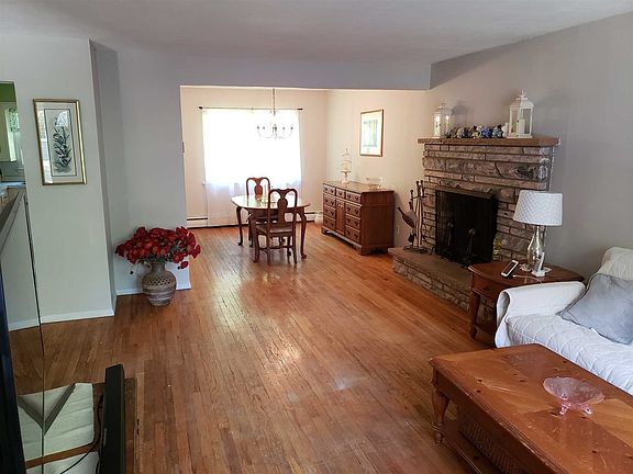5th image of 7 Danvers Ln