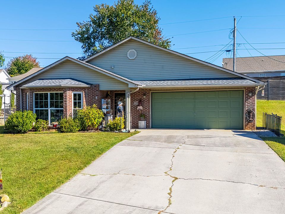 1st image of 3206 Bloomfield Cir