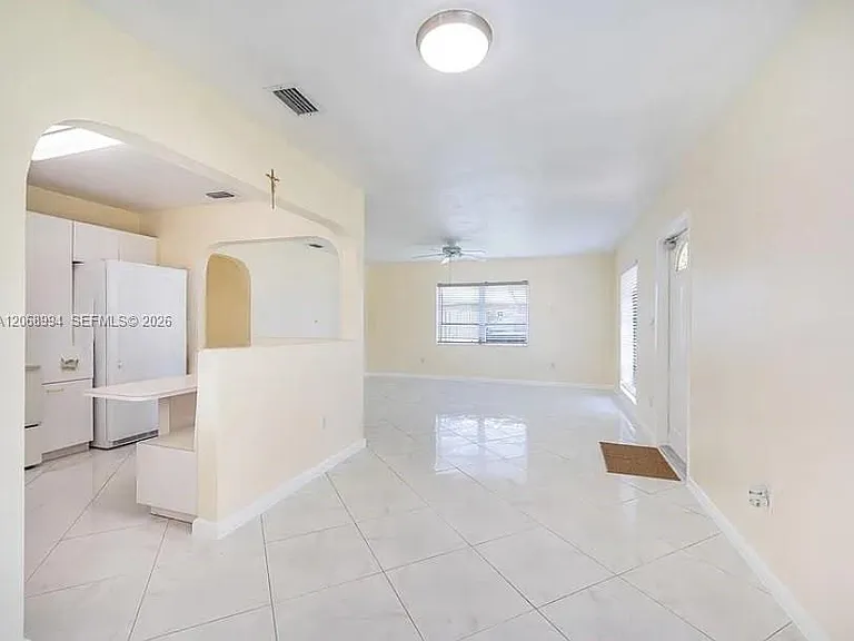 9402 SW 185th Ter — Photo 9