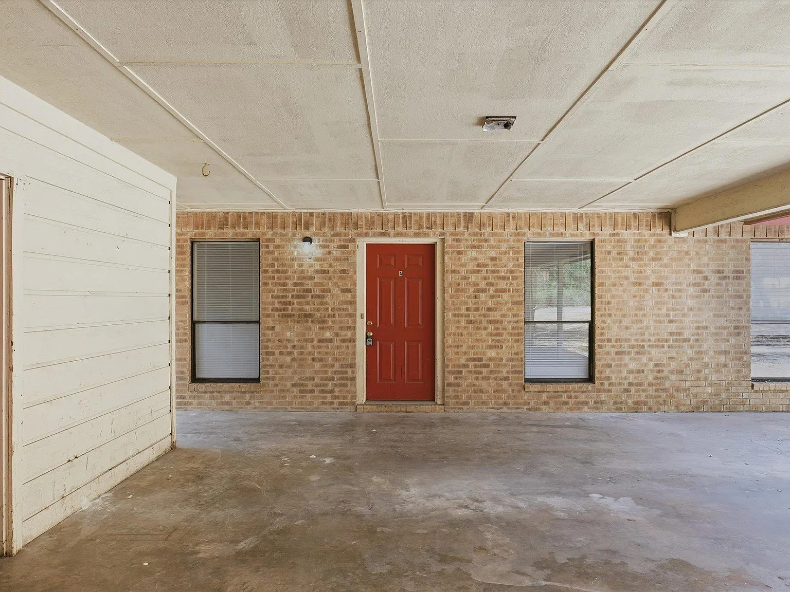 3 bed, 2.0 bath, 1100 sqft, $1,495 — Photo 3