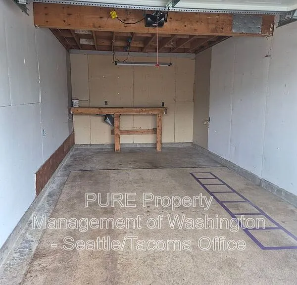 802 9th St SW #1/2 — Photo 12