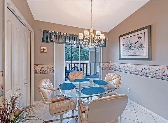 5th image of 26721 Clarkston Dr #207