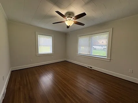 95 Valley Dr — Photo 16