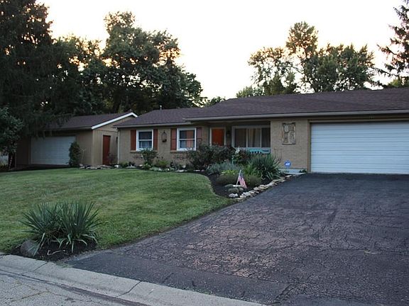2nd image of 205 Cloverwood Dr