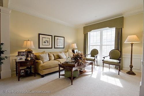 3rd image of 1033 Stoneleigh Ave
