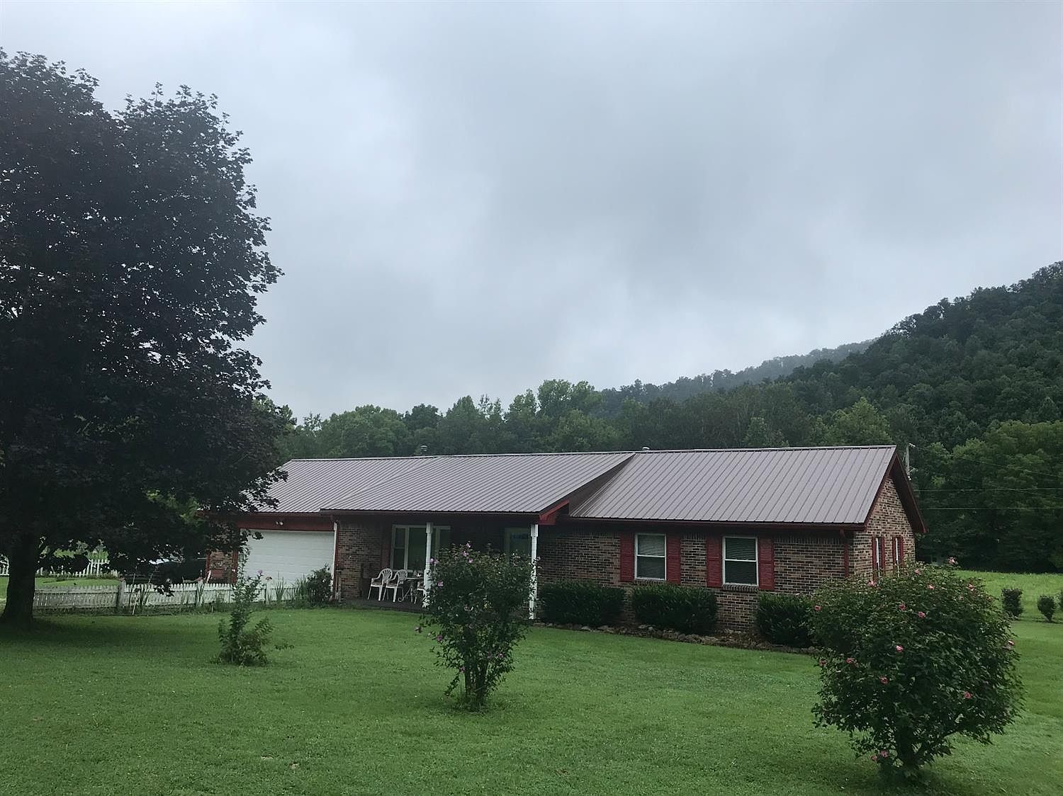 6745 Hardwicks Creek Rd, Clay City, KY 40312 | Zillow