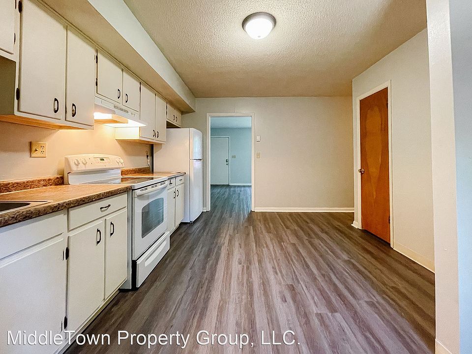 1st image of 4701 W Garver Dr