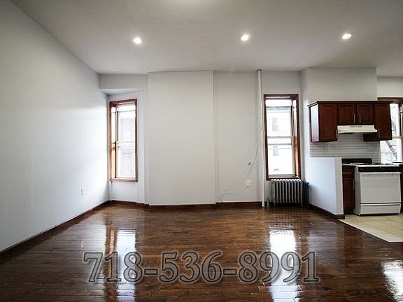2nd image of 861 Putnam Ave #301