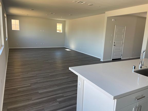 2nd image of 32952 Earlsburn Cir