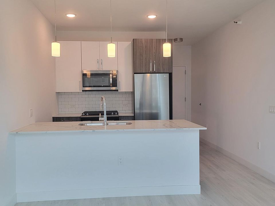 1st image of 809 S Michigan Ave #3506