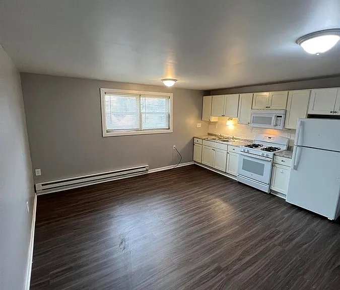 6339 Middlebelt Rd #7 — Photo 3