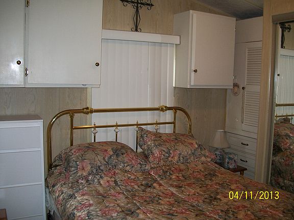 Bdrm w/plenty of storage