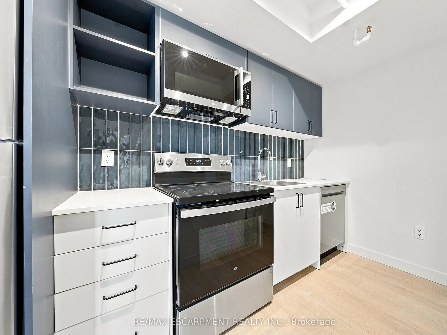 1 bed, $1,599 — Photo 1