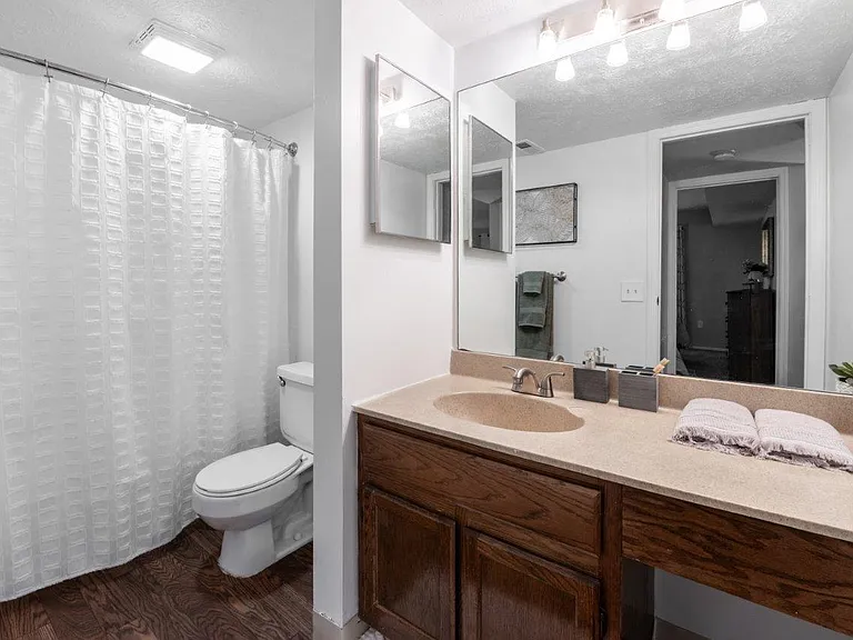 Cobblestone Grove Apartment Homes — Photo 9