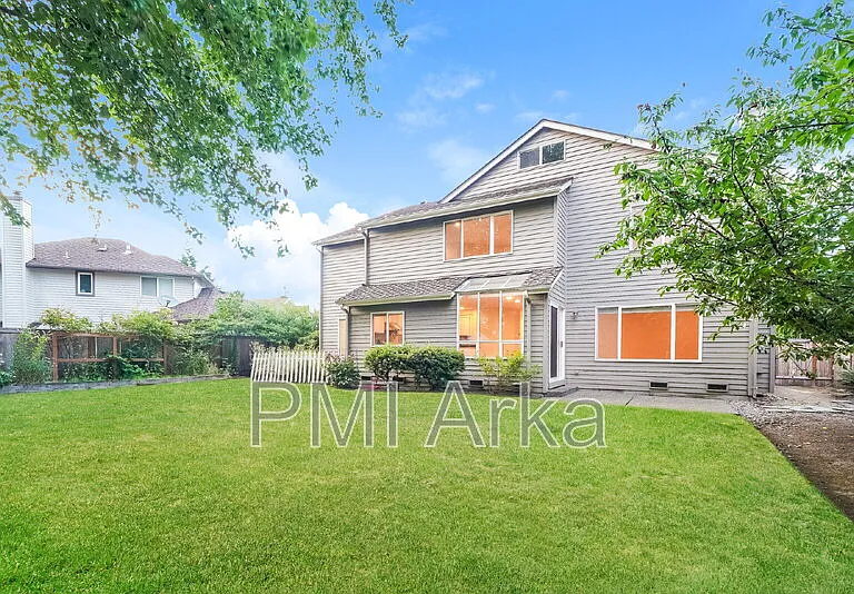 2451 238th Pl NE — Photo 15