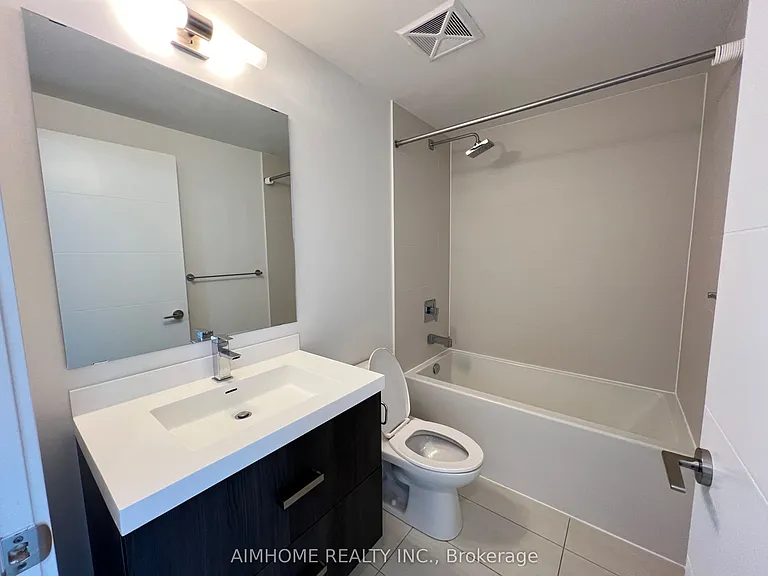 50 Wellesley St E #3210 — Photo 18