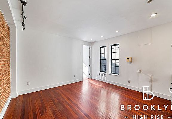 5th image of 516 W 135th St #58