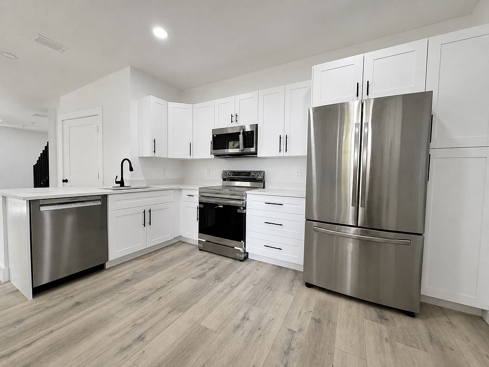 1st image of 2050 Madeira Dr