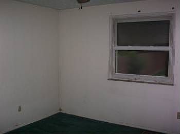 5th image of 3685 Hollowcrest Ave