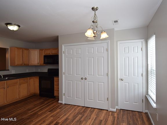5th image of 4104 Brook Creek Lane #B