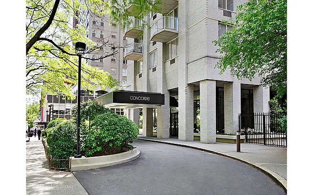 Rented by Douglas Elliman | media 4