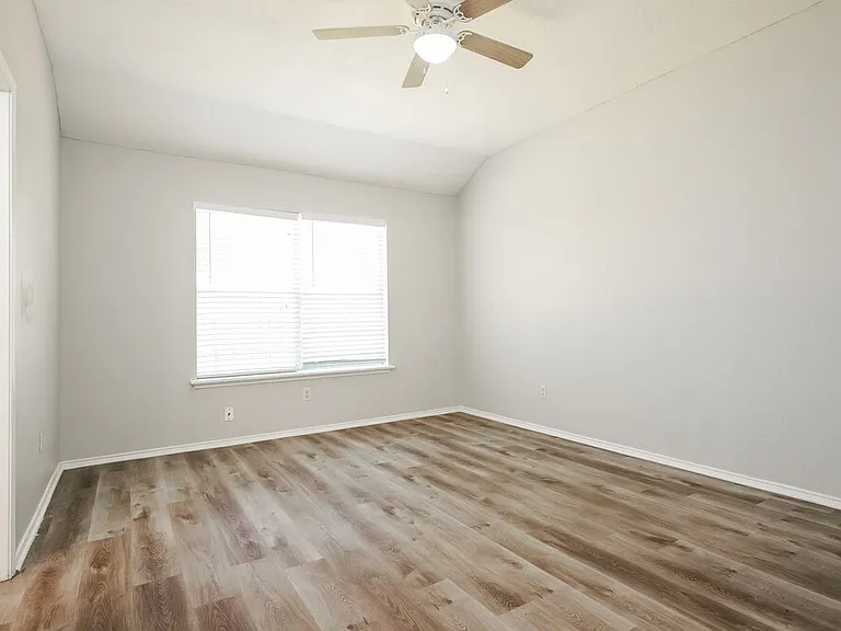 3612 Garden Springs Dr — Photo 8