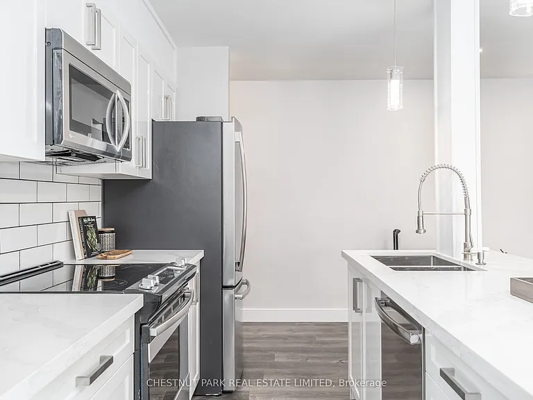 42 Cavell Ave — Photo 7