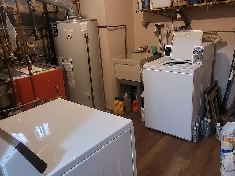 2420 N 77th Ave #2 — Photo 11