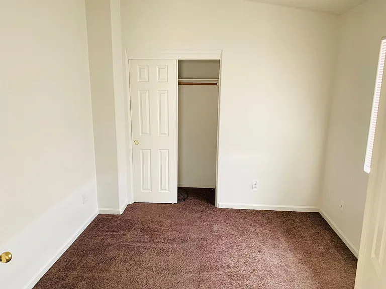 5499 Mariposa Ave — Photo 5