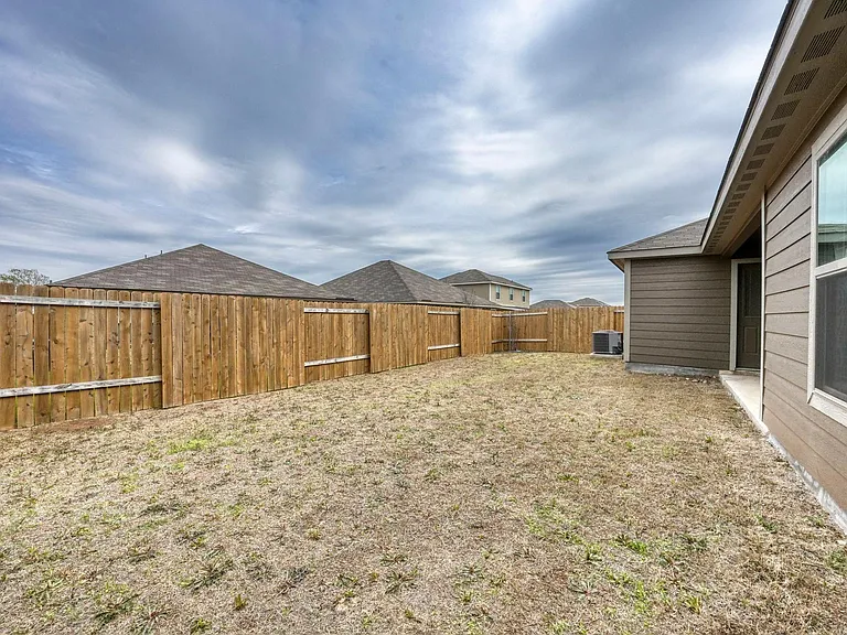 8408 Steel Dust Dr — Photo 24