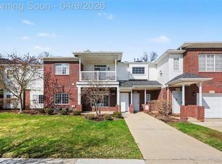 5397 Twin Oaks Dr, Sterling Heights, MI