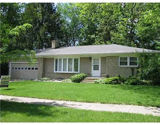 305 John R St photo 1