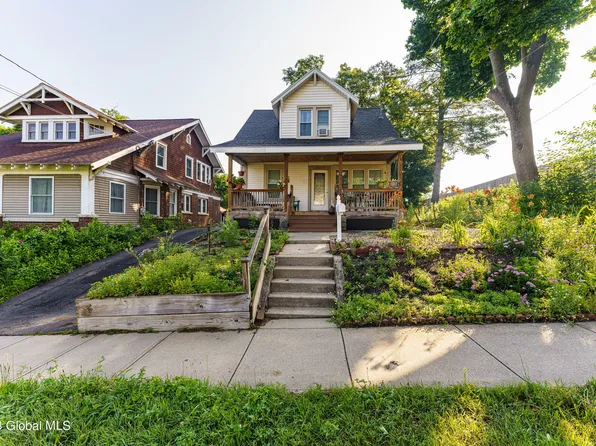 1615 Bradley Street, Schenectady, NY 12304