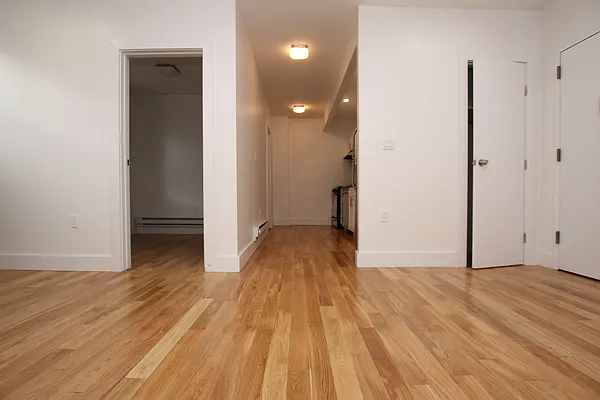 Rented by Nooklyn NYC LLC | media 20